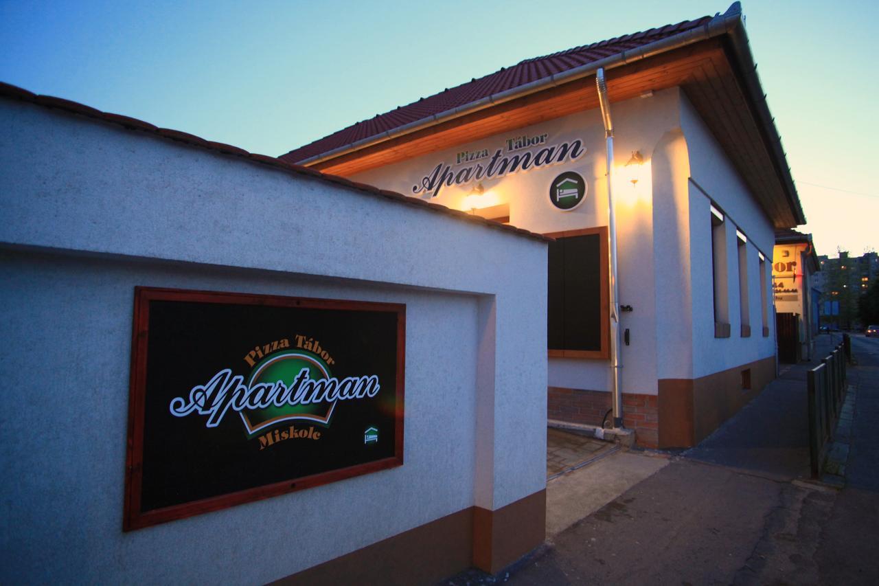Pizza Tabor Apartman Miskolc Exterior photo